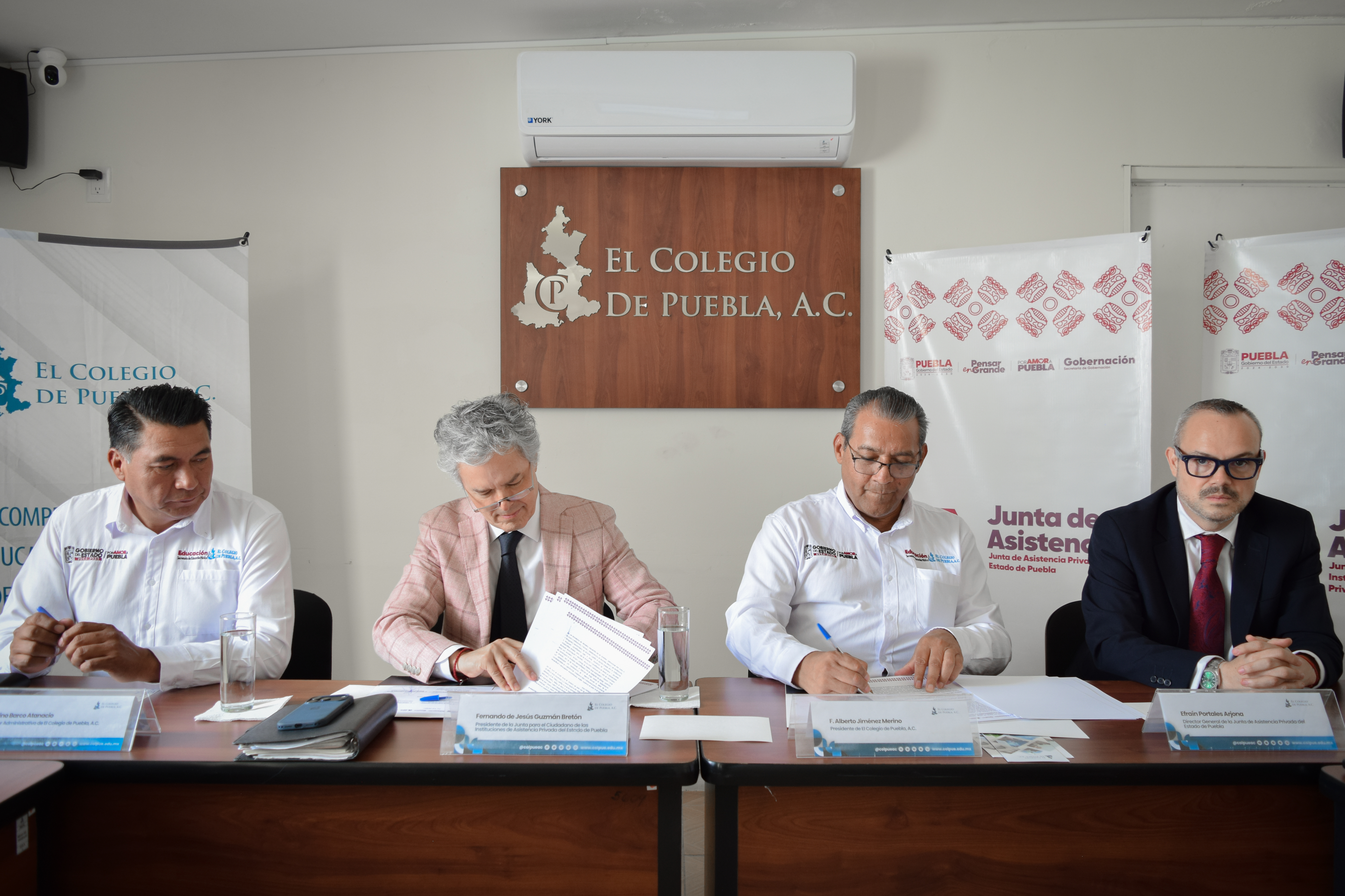 Fotografía de Firma de Convenio de Colaboración con la Junta de Asistencia Privada del Estado de Puebla